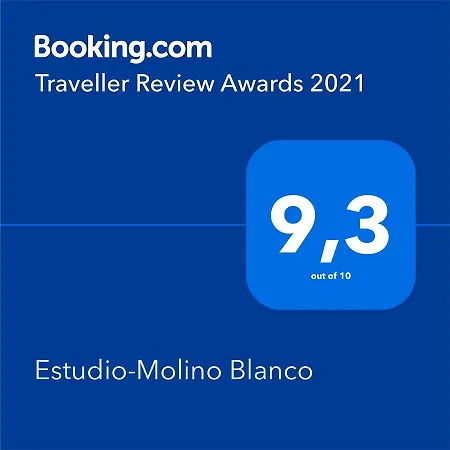 Estudio-molino Blanco Apartment